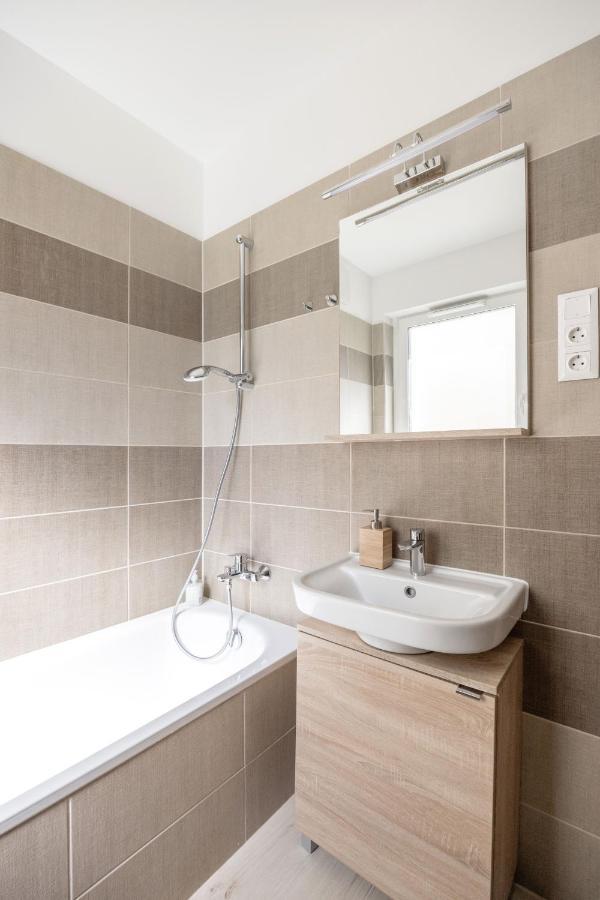 211 / 1 Bedroom / Modern Condo In City Center Budapest Ngoại thất bức ảnh
